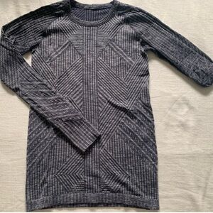 Lululemon Rest Less Pullover -Size 6 EUC